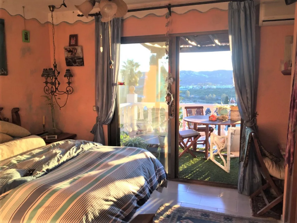 37eccbdc-7619-4d85-8254-74cc4bfa0a0a