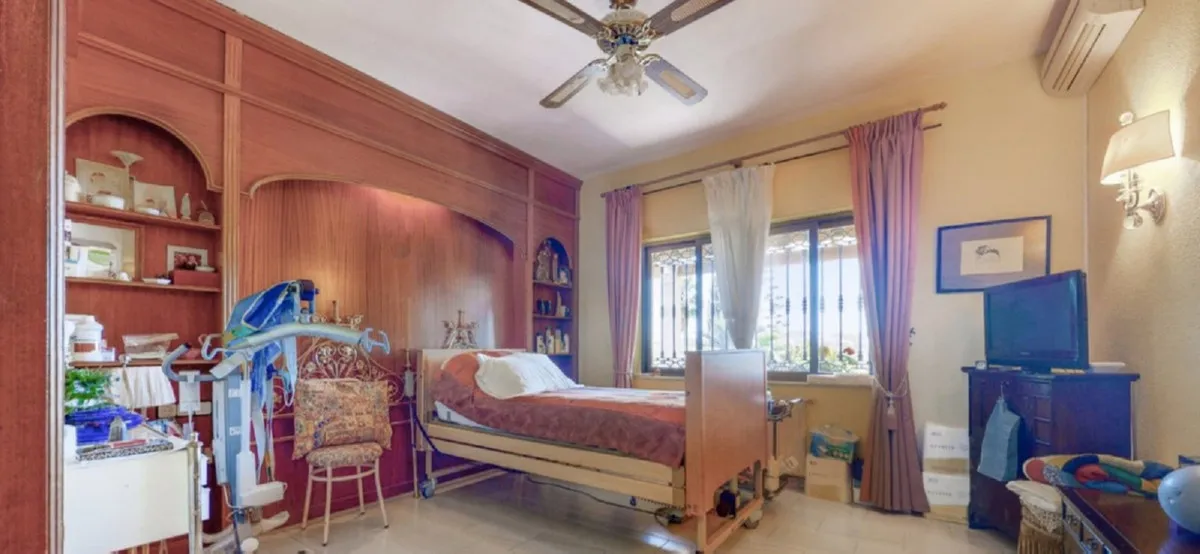 65619e48-9961-4841-a9df-1af89699e88c