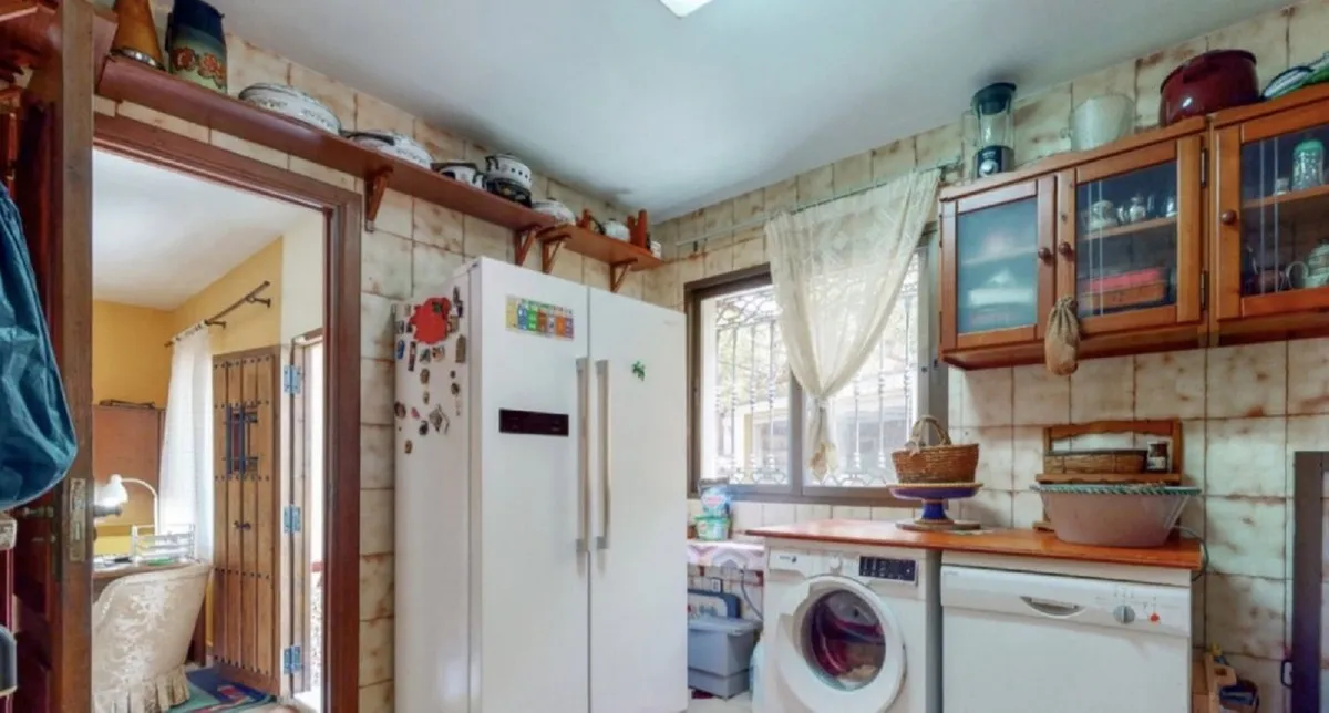 c13a0ea7-ada2-43c3-bdb9-a003fae5514a