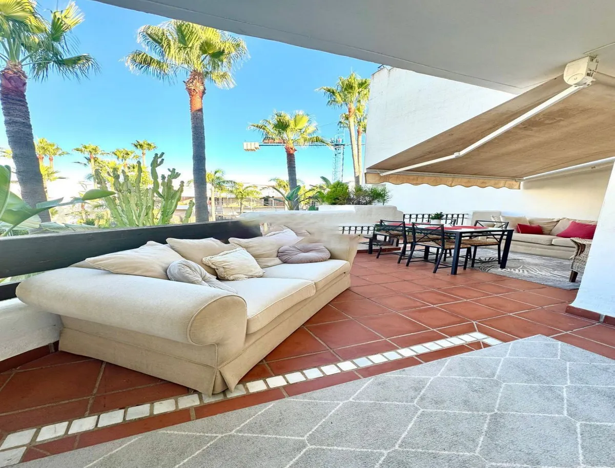 18e2c7e6-952d-4331-8e15-c50ddfaac3f9