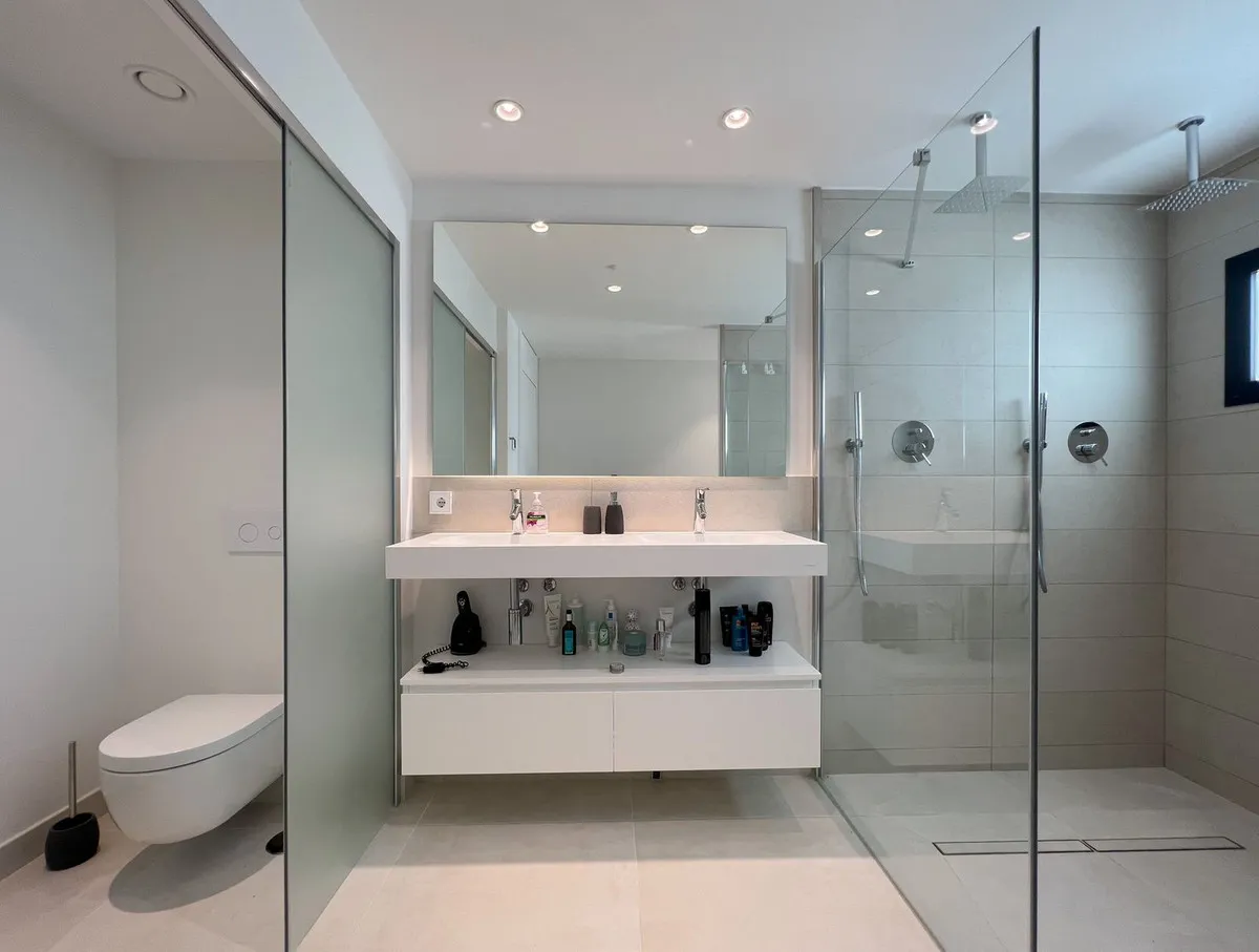 1b9913eb-c777-476e-90eb-71430385c458