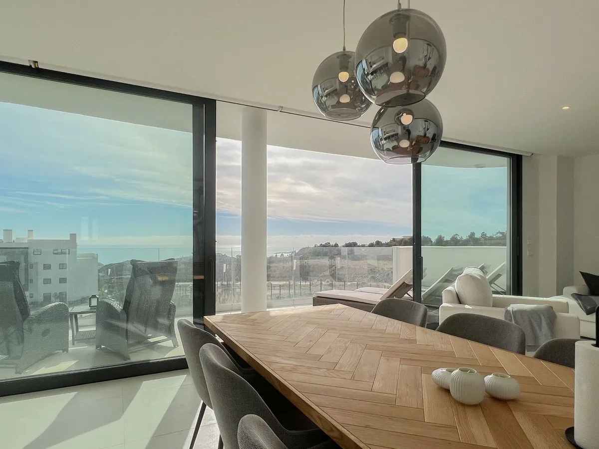 1eb538c9-2d85-4ade-99e7-9d40fda5a41d