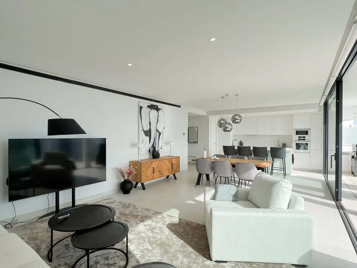 ffdee620-44aa-48b3-ac8d-95f725e65a64