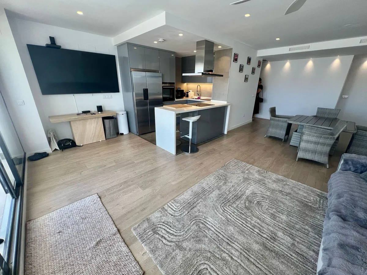 0d24fff2-816c-44c5-b2fc-a0978f44bc1c