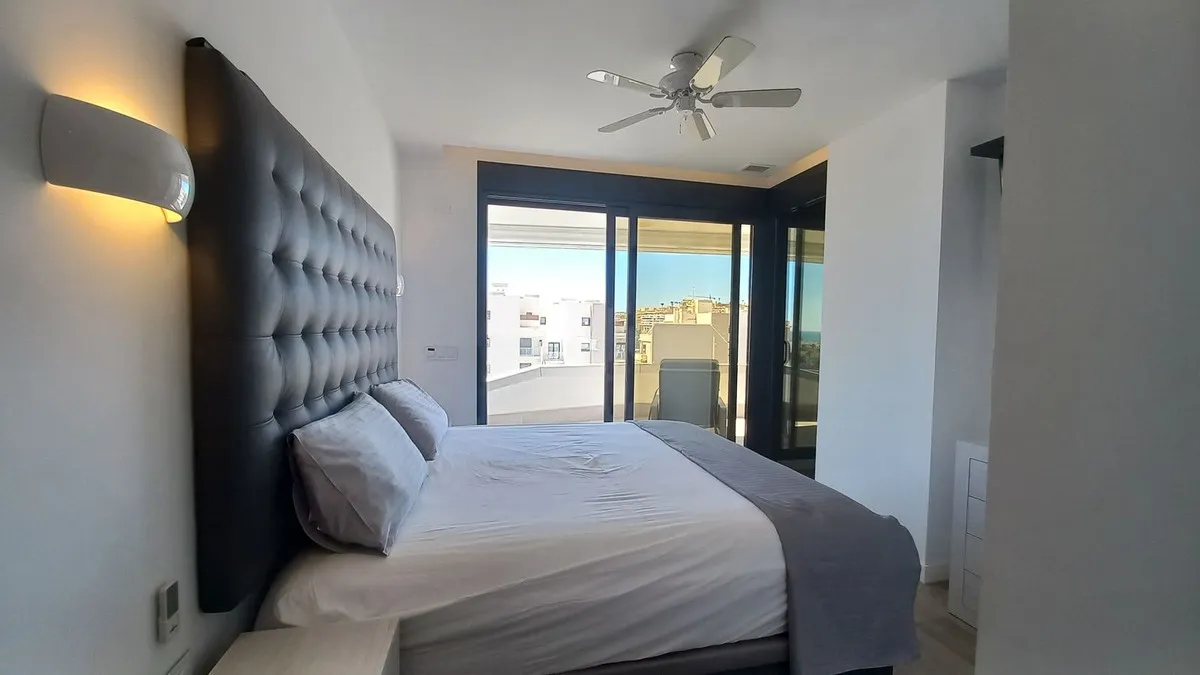 1f81a4d6-fe6f-406b-ab7f-34a617048aaa