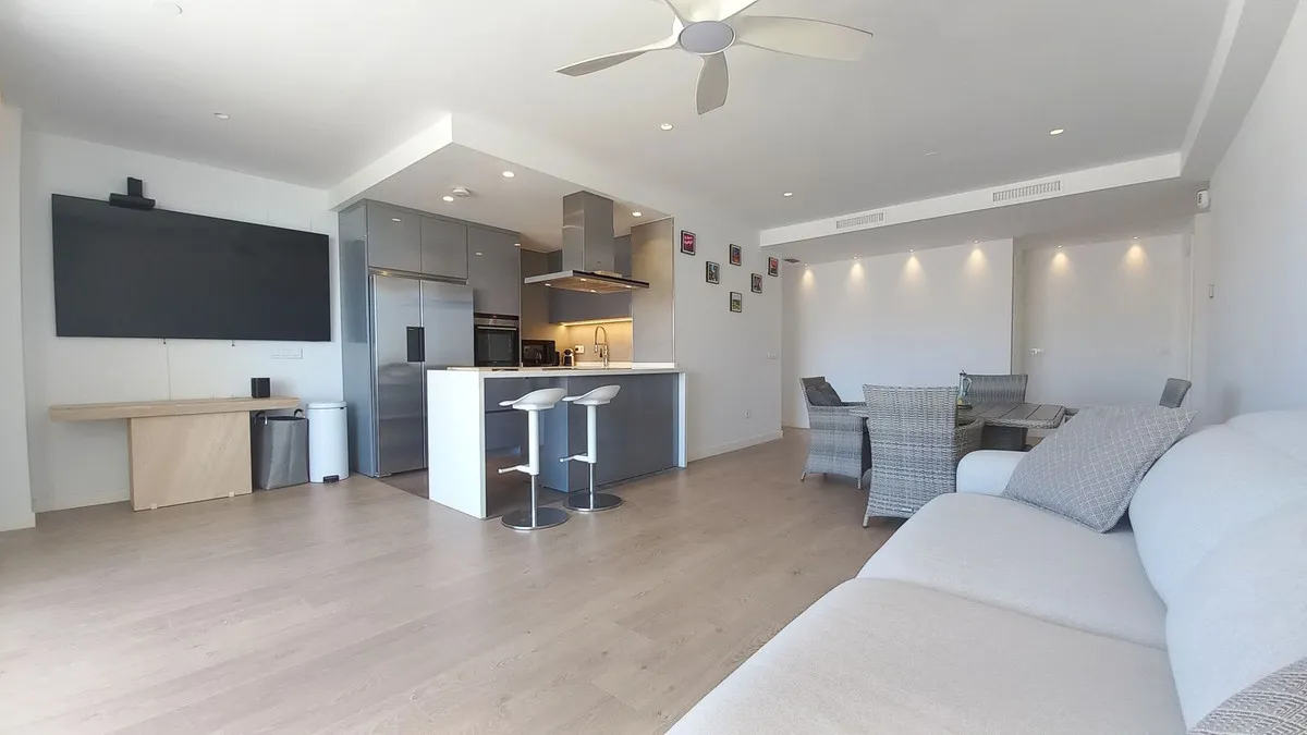 6222cec6-86f3-4191-9483-9c3de796485b