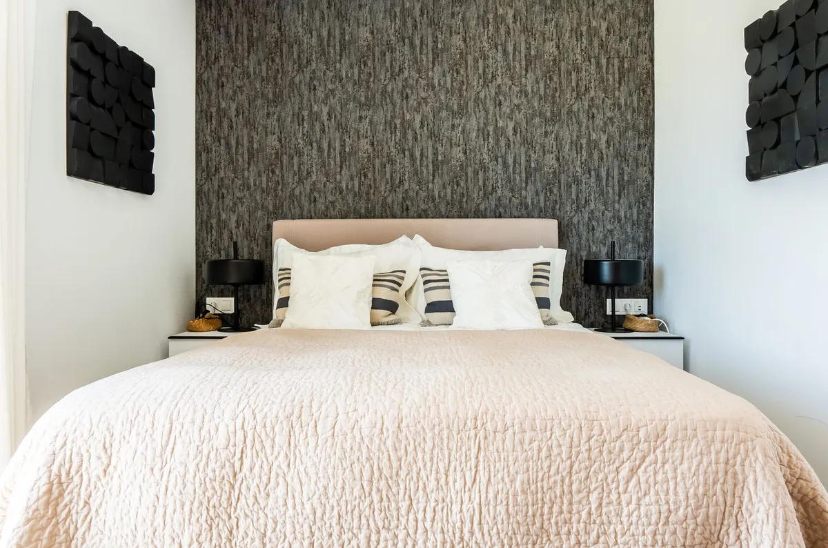 0a2ee619-94d0-416f-b686-0839576fc2b9