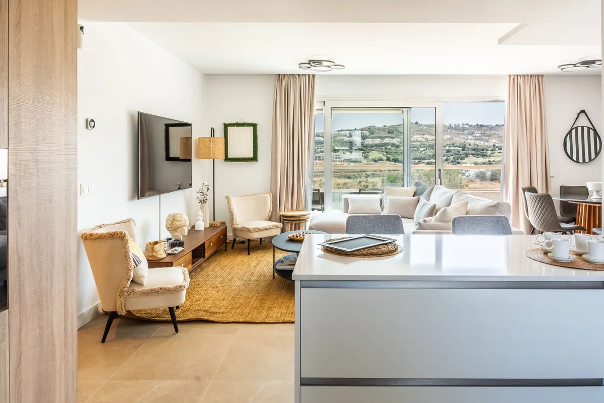 1e193e6d-3cf3-43ec-97af-a7c27b5eae55