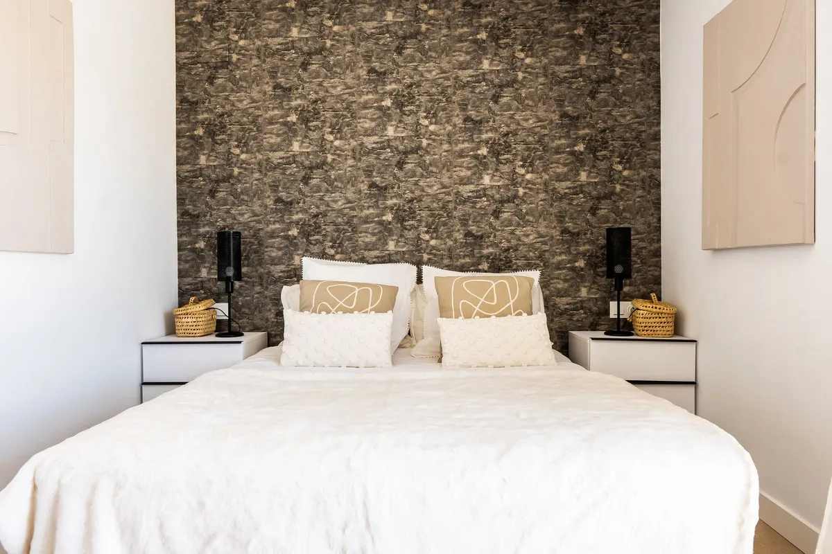 7955ecc1-f614-4e88-872f-1a4dc25bfa01