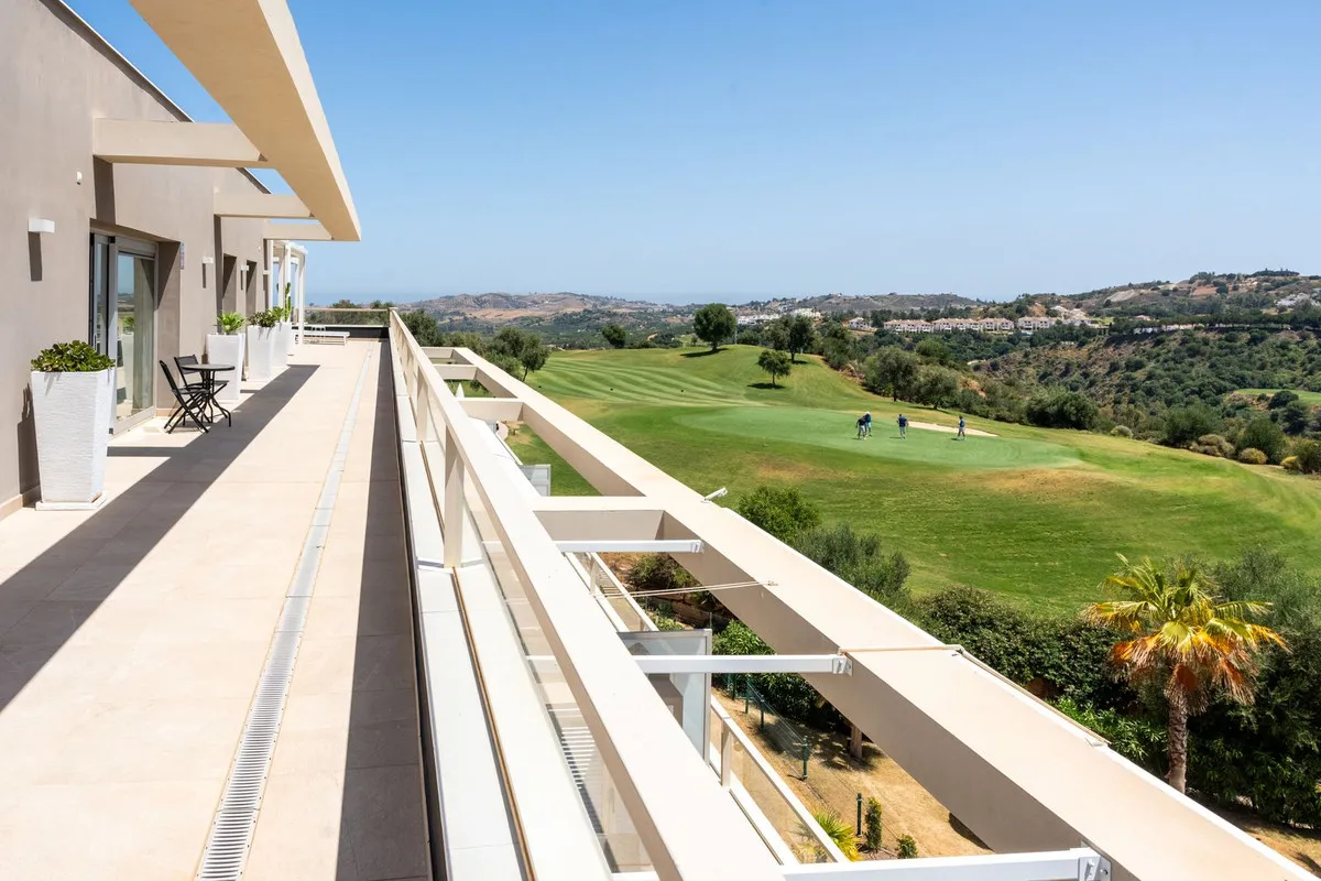 84ad3134-6471-4624-9d86-79296694ca1f