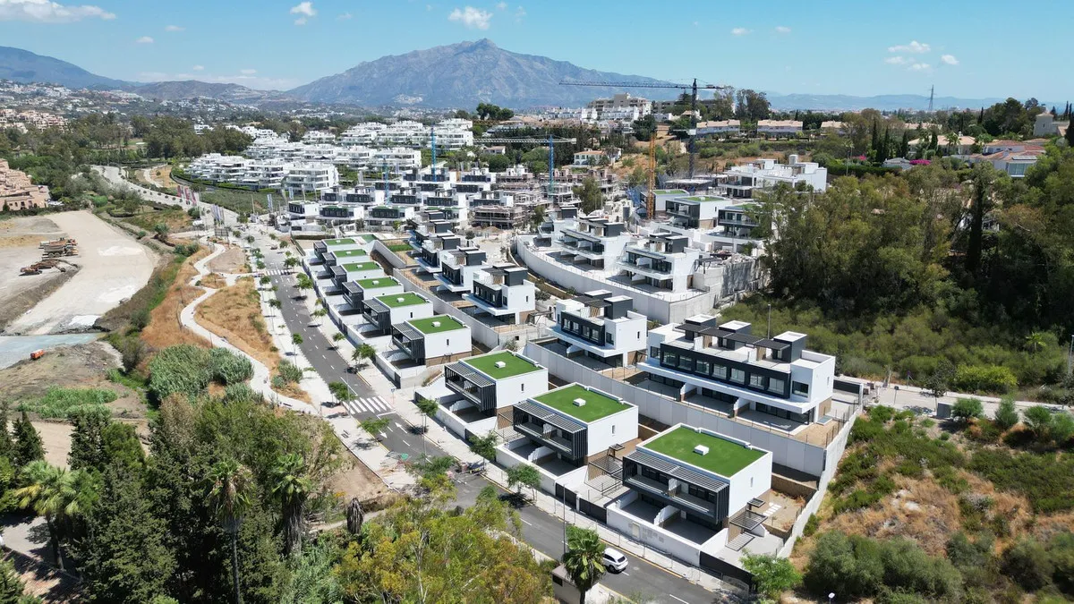 d2e79a8f-dc97-476d-a7f5-943979f2d22a