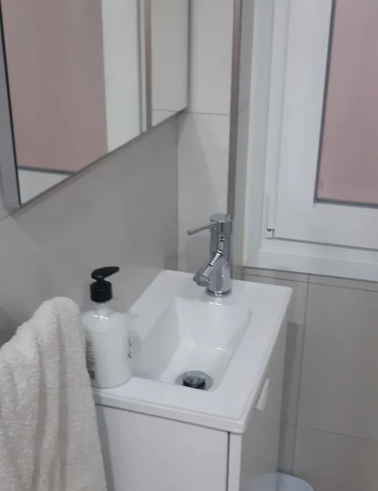 d75d0c05-cf91-40f2-946d-03a82d847070