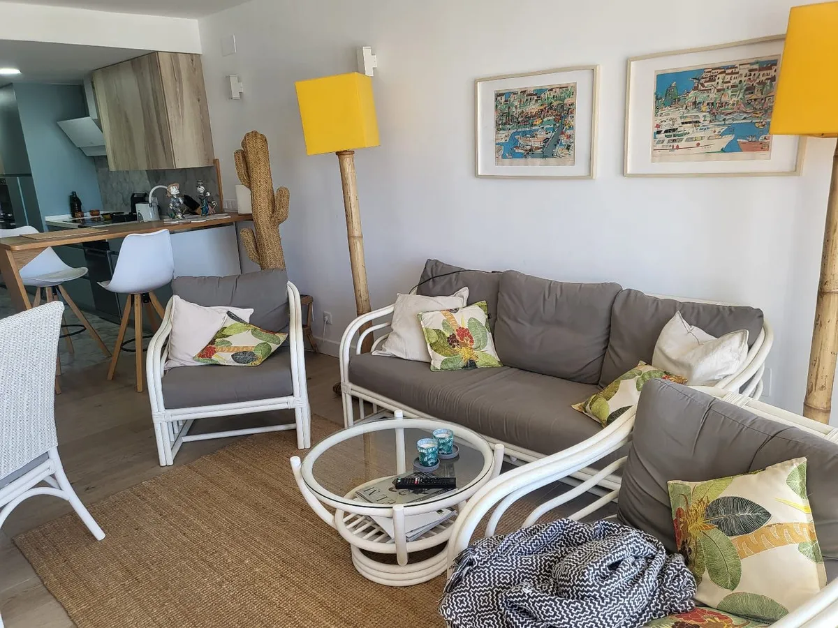 b7b51fea-a4cb-4f32-a93c-a70d1600bdcd