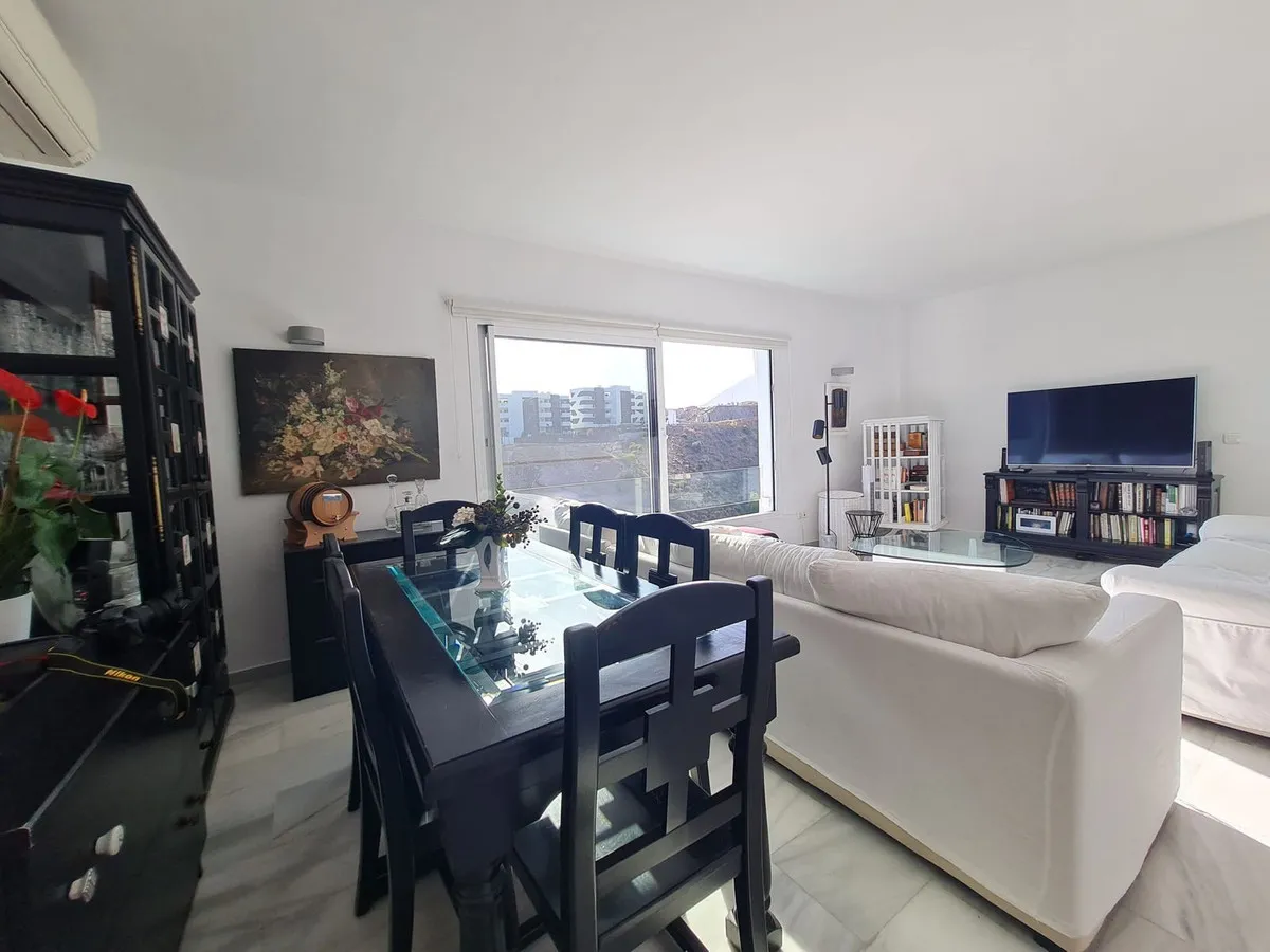 0ae4b2fa-1b68-4ac2-82d8-d19c595715bf