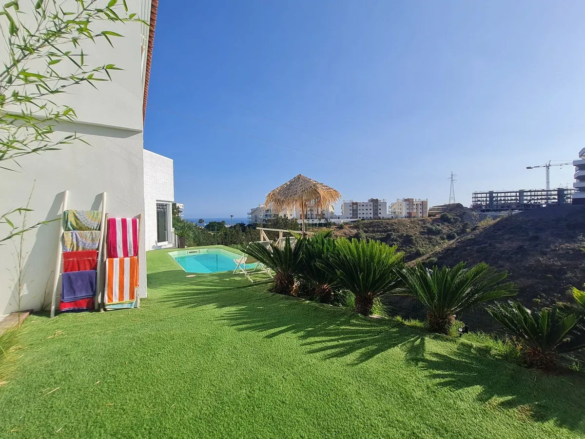 aa3ff2cd-bfb8-4da1-ad44-d70615c44d57