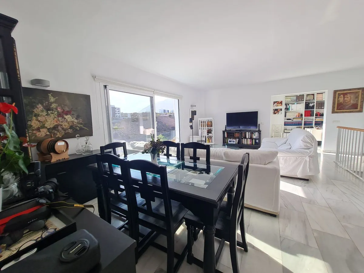 fd457046-e83c-4c43-9c56-5c107ce68be8