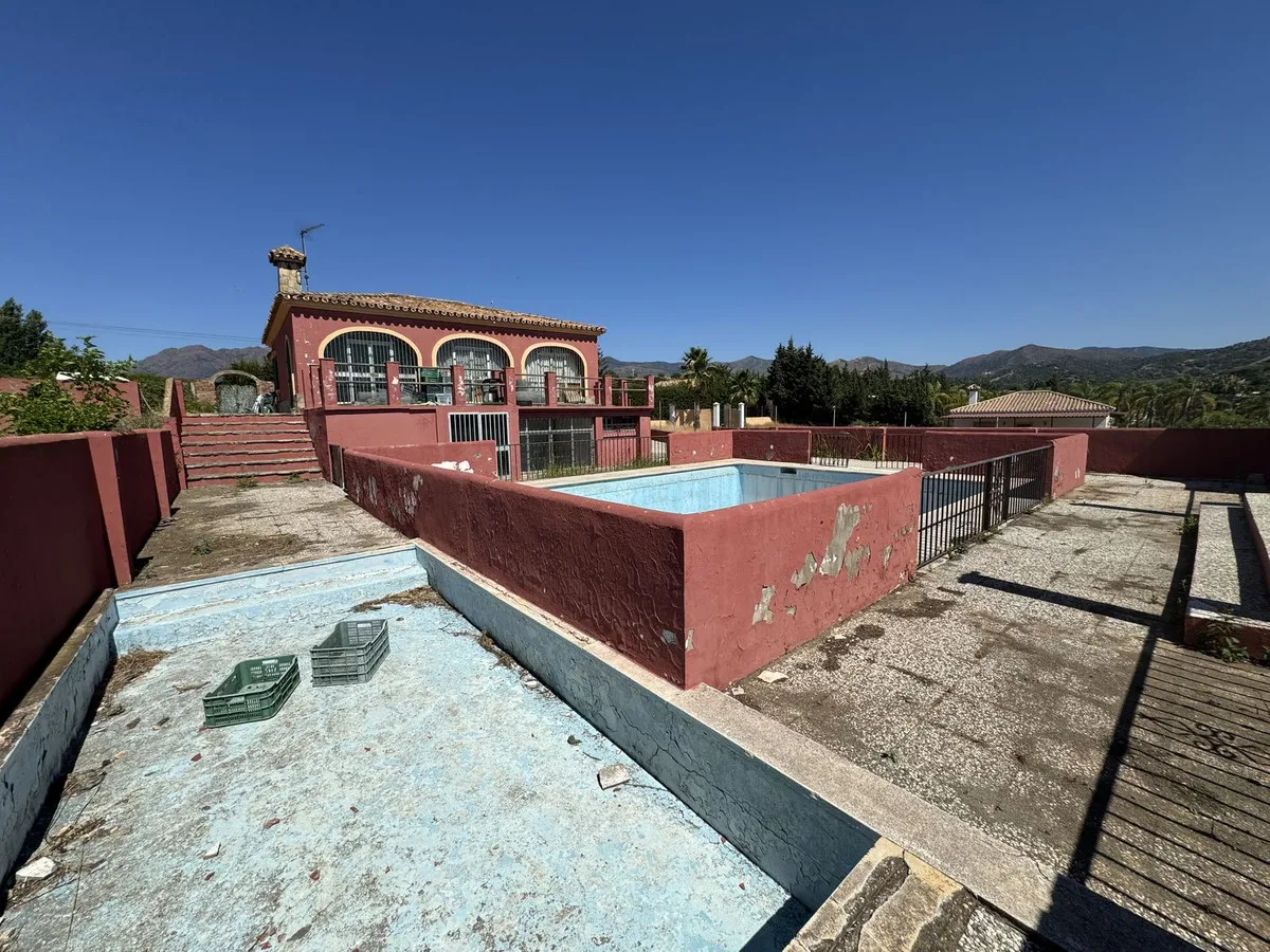 09733ced-d0dd-4be7-a54e-97fc0d4e83e4