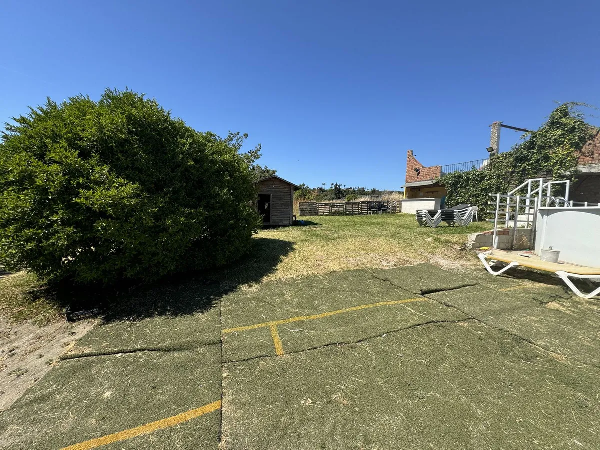 9db72381-d4e6-409e-a7f7-227753437492