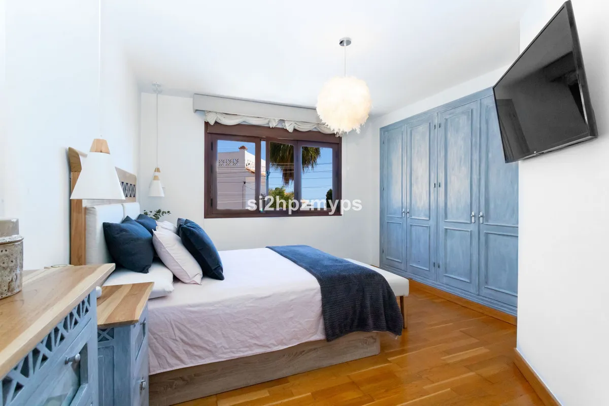 2ed9f3e8-44a2-48c1-a5f0-085ac3d8db4f