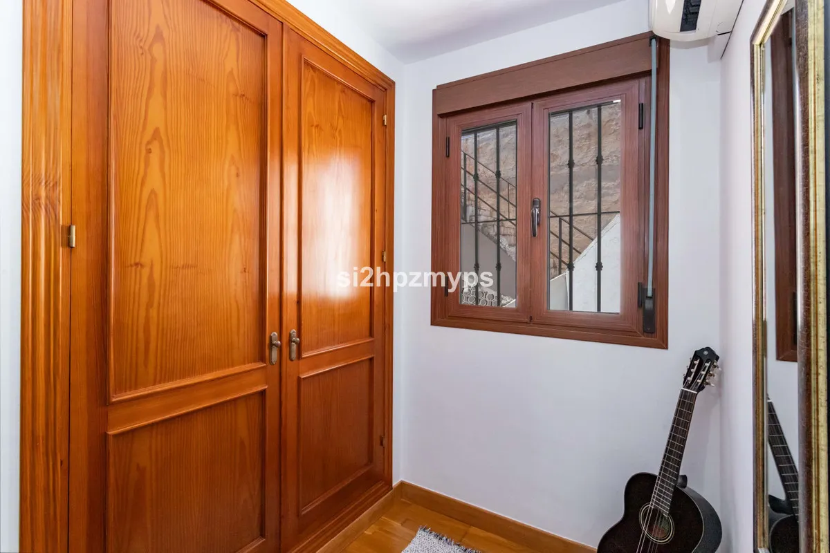 4cf4d1e6-35db-493f-b8ff-5dbe28edfed6