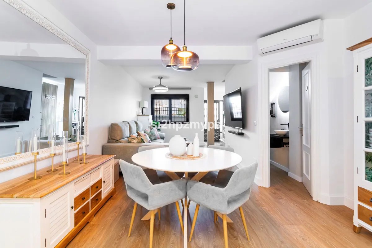 77d80f71-3cad-4b0e-9cf2-6ee4b1758e70