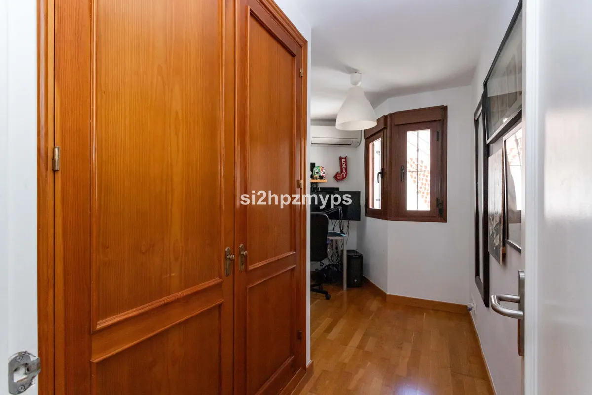 e7b0470a-d45f-4d92-99a1-d816a4eed5c7