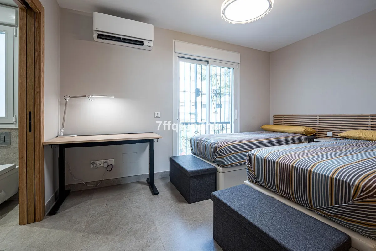 1c6b9b26-185a-43c5-9e57-ef18cb62d30a