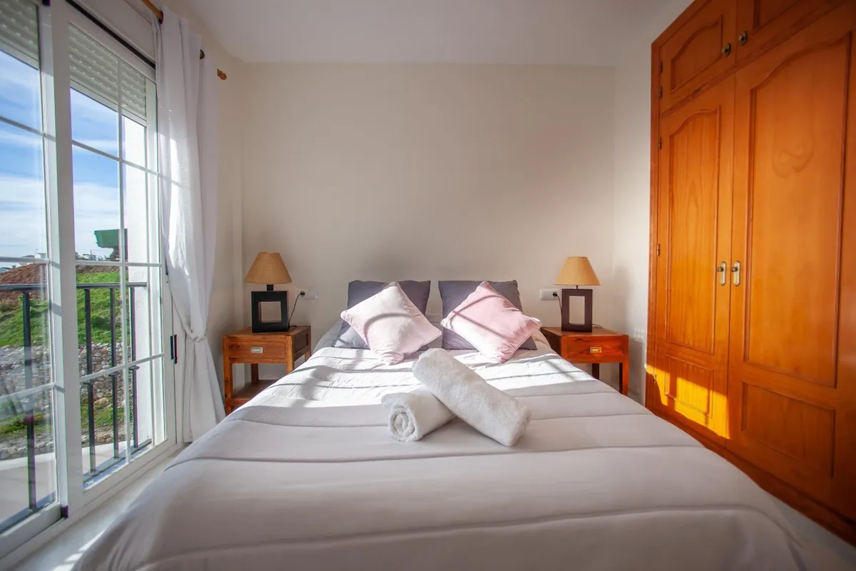 2bc54471-570a-4052-bfe4-f57d1cf6763e