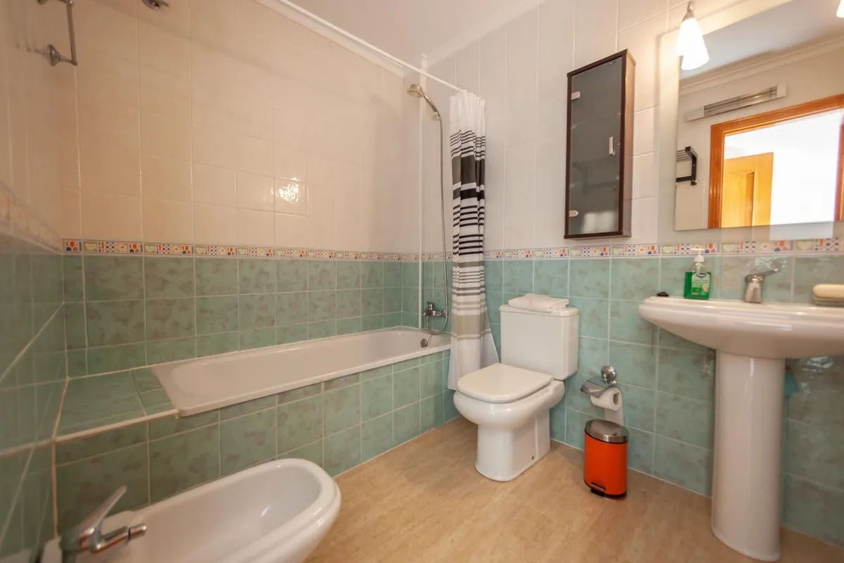 8e3d063a-fd5b-4104-9c8c-6ec000d4ccec