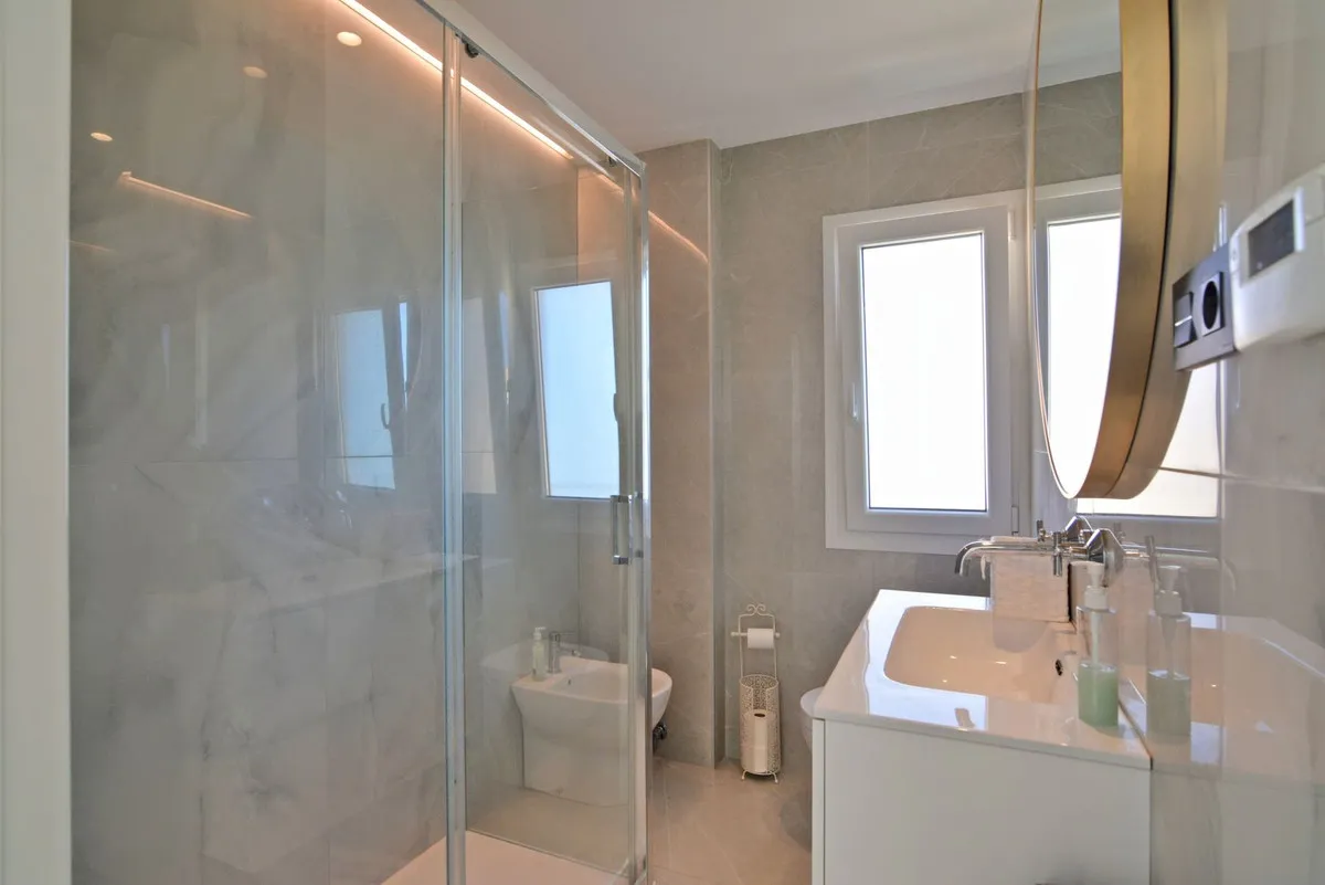 0afbf4af-0d70-4ec9-ac7e-08defc3c80c3