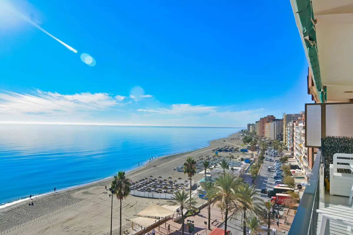 e2d86a9c-2fd7-411b-8774-a253397f73ee