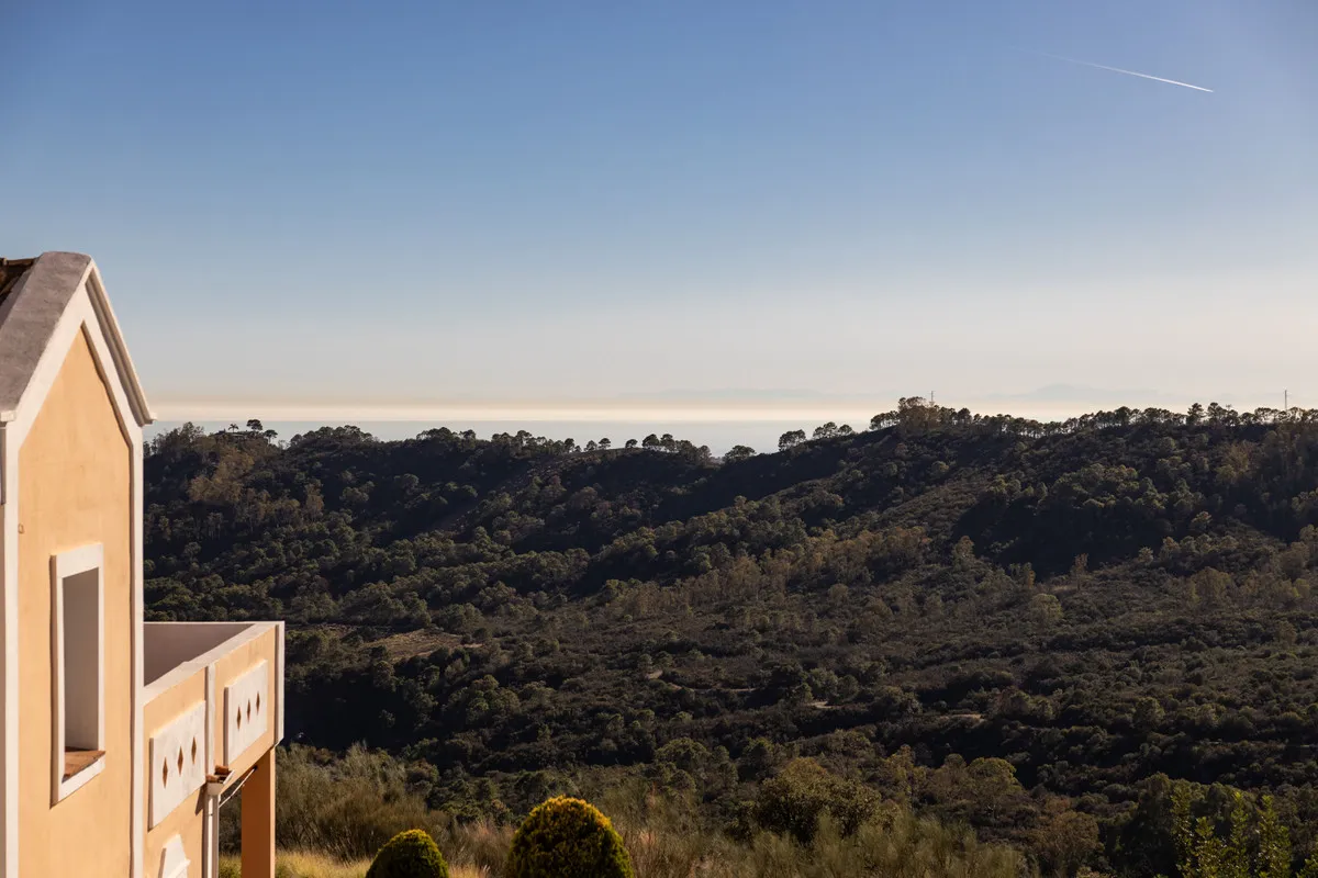 03dcb5c9-db9c-4306-bca7-c3dd5427a0cb