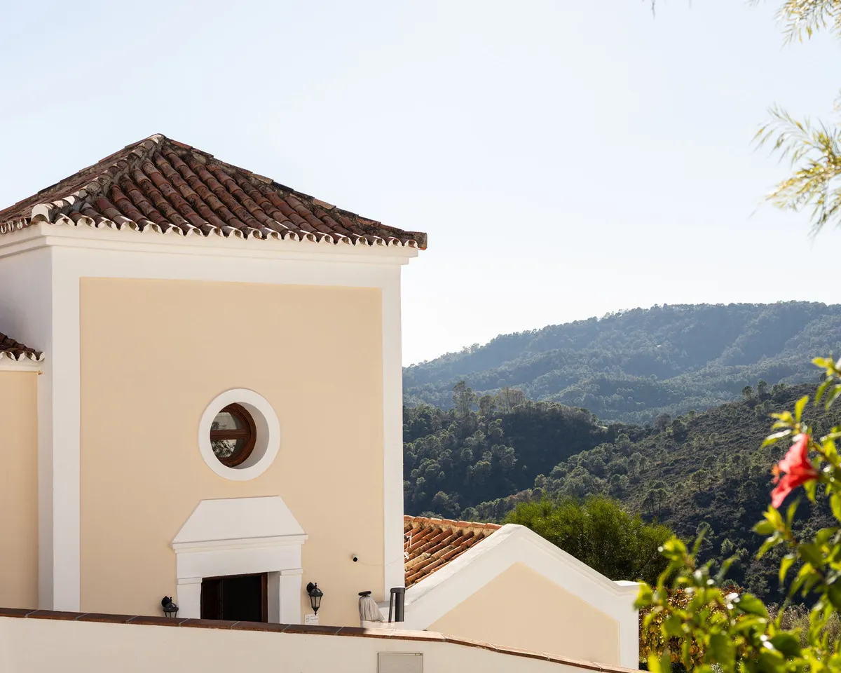 831c3fe2-b53e-4d60-aa9c-92dd6b362a3a