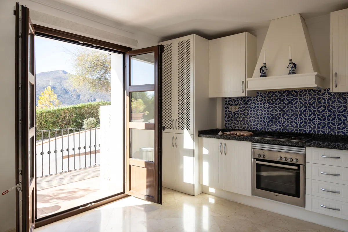 8f708b39-4f1c-481a-92d7-d8ef224b814c