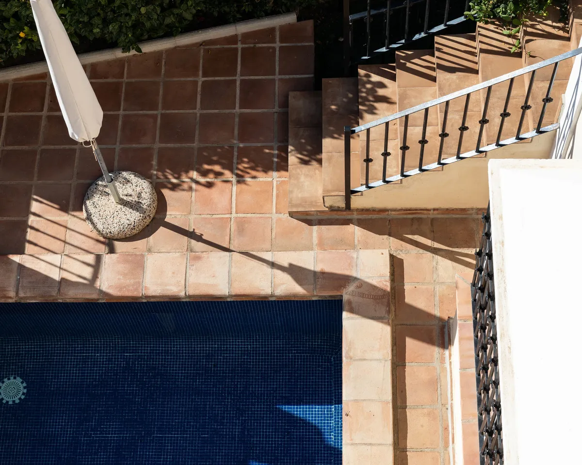 abbe756b-ed87-40e0-aa6d-a57827a3e75d