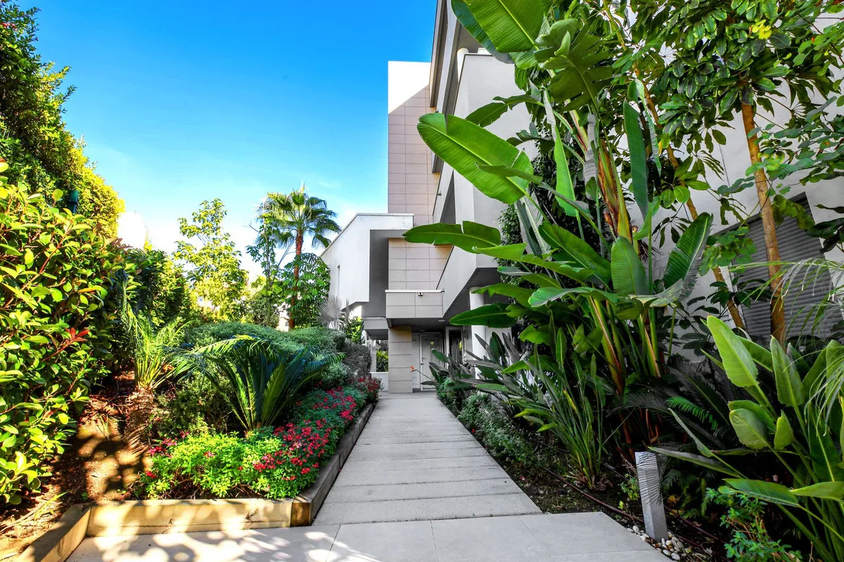 038cf7a0-0b7f-478b-a99e-0c4a4d2b0b02