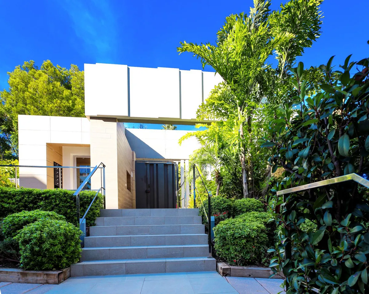 c9c7bfb7-4125-4536-b58e-d5c0d2e72f48