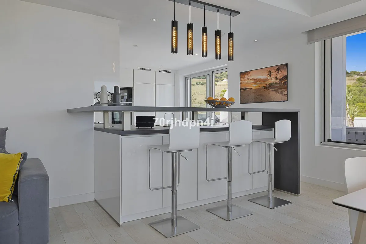 1f22023a-a81b-4be0-a5b6-bc69f4f6a2cb