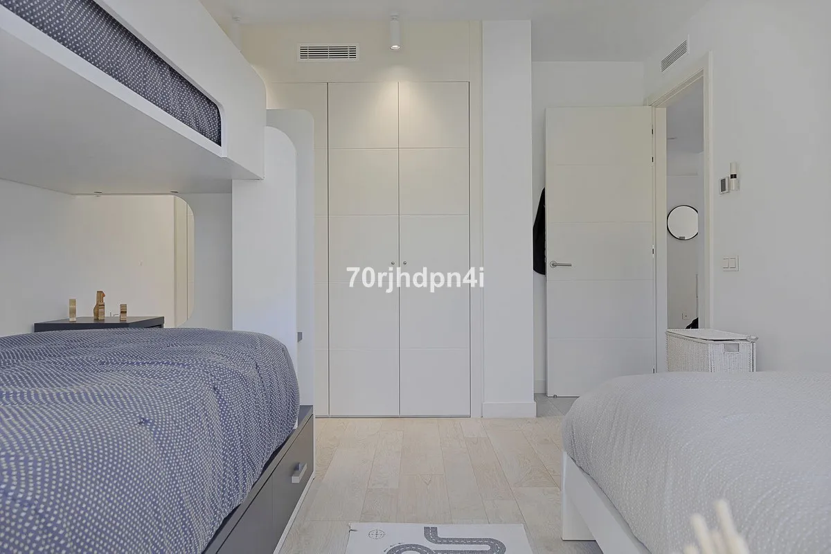 2a13f332-50cf-4f60-80ec-cb737f481cab