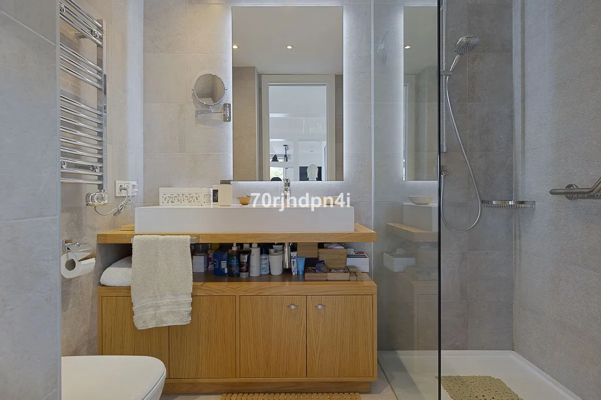 2d8d3b81-cf0c-44f6-8077-7de315839f2b