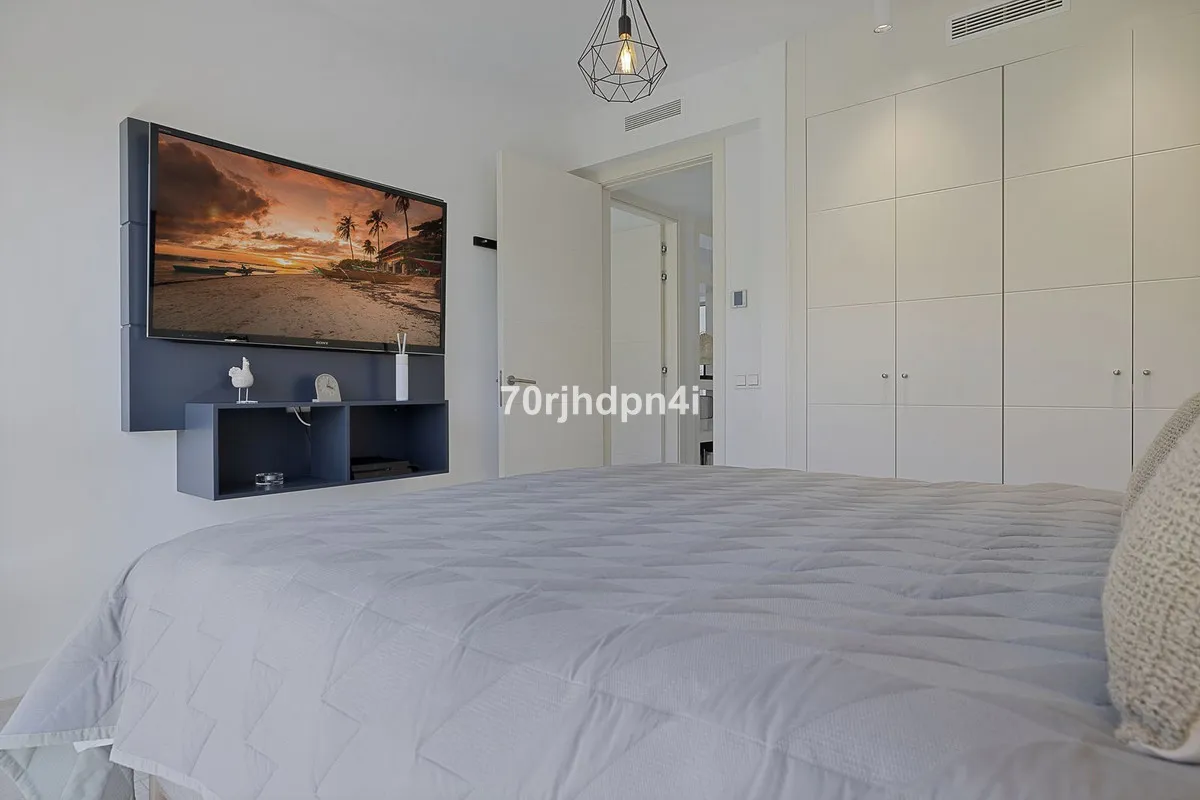 fc51b19f-4a88-463b-8e21-bdb28b80c7aa