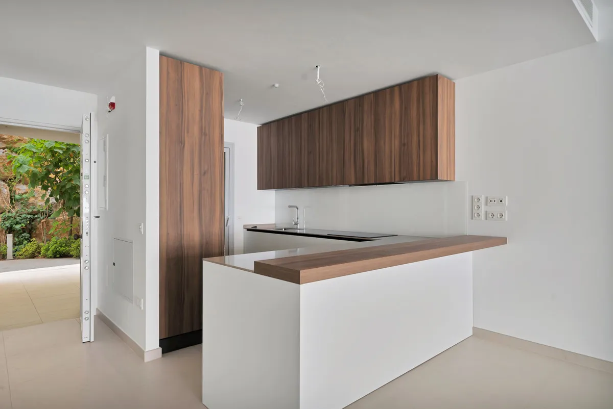 738149a6-6f26-43cb-a2c1-9cf23d03e369