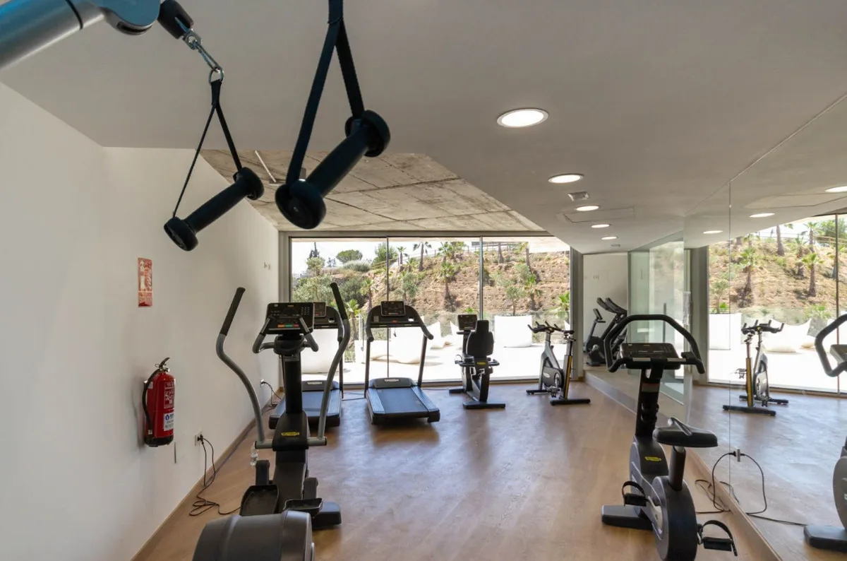 841c6889-f9dc-4bd6-80f3-50ad58c428c1