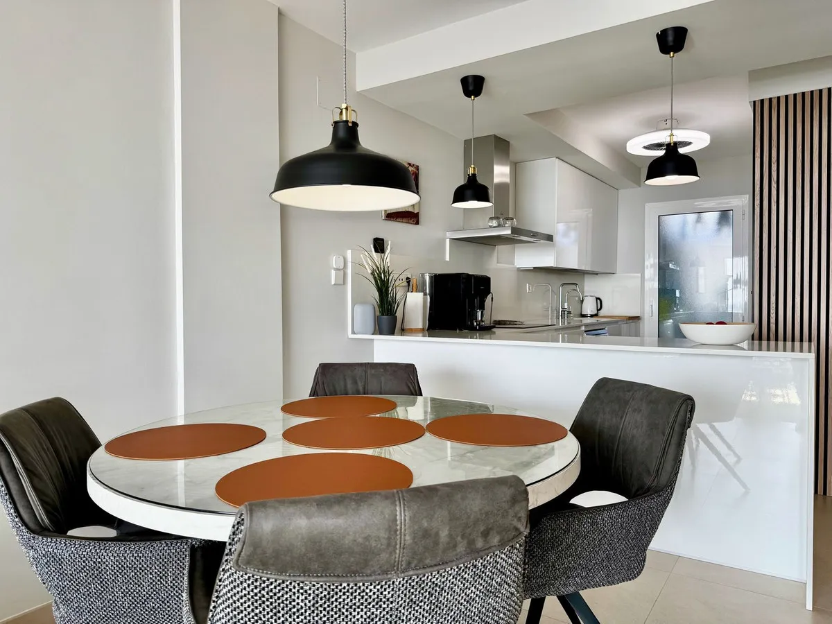 d9df84dd-ebcb-42bc-bf91-04a75108c86a