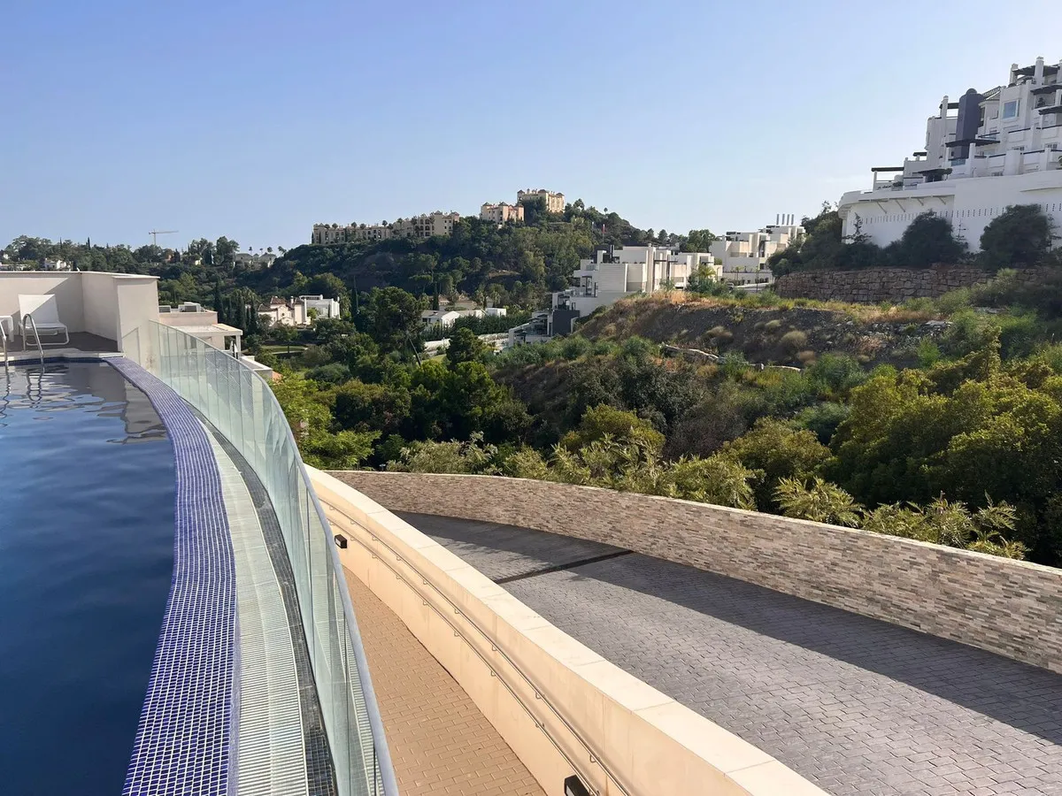 89fd68ab-d5c0-49a5-97b5-0e516f9ac334