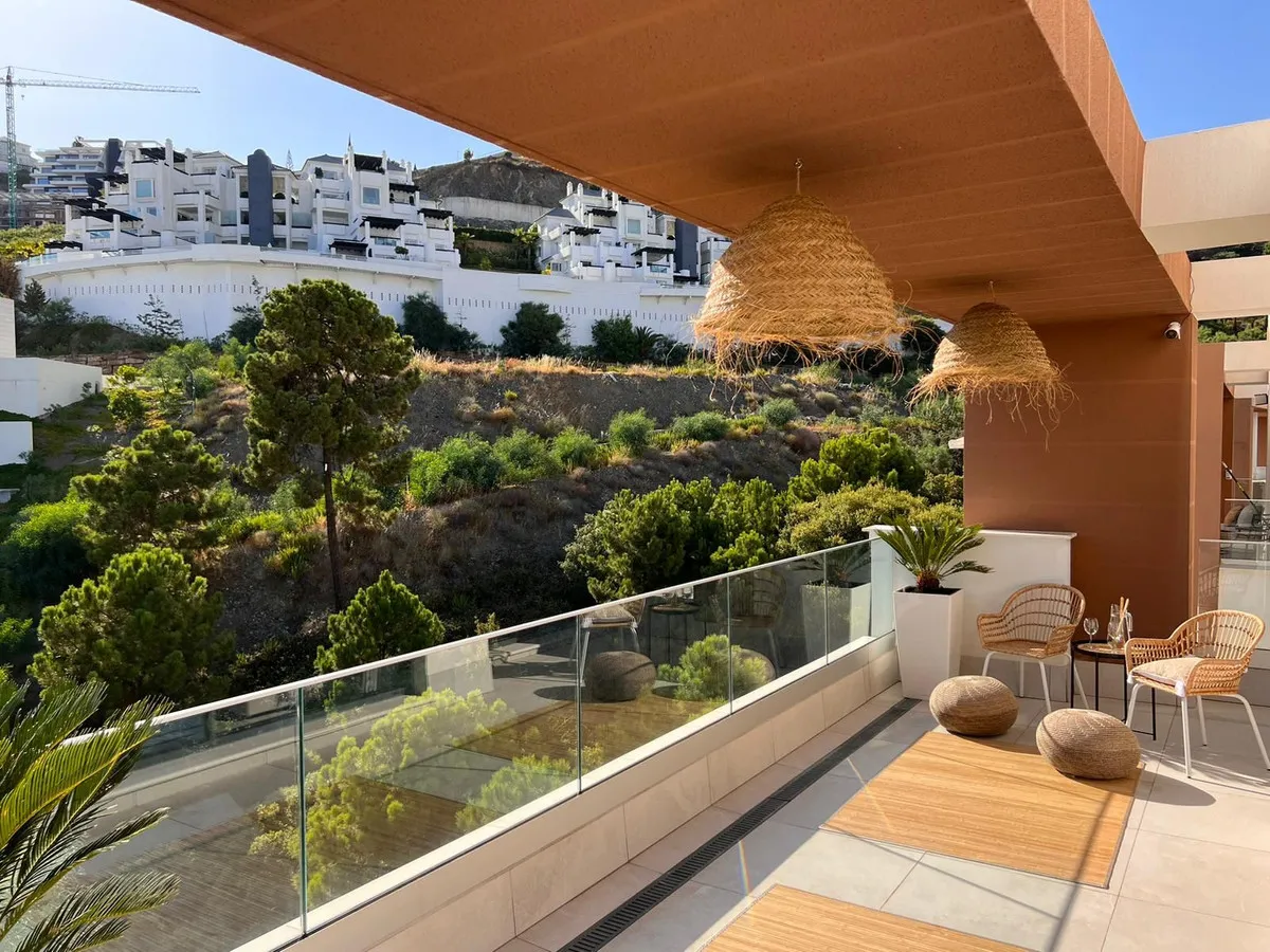 a26e2f07-aeb2-4455-bc56-aafbeb44ab26