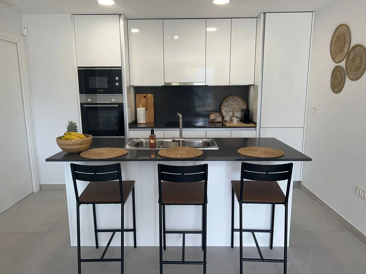 c3ab2287-e478-4721-aeaa-cfe62e1ca921