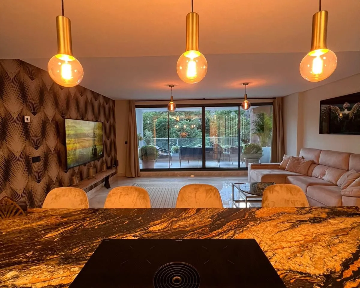 b6eca125-92ef-4fed-a581-2f938264e975