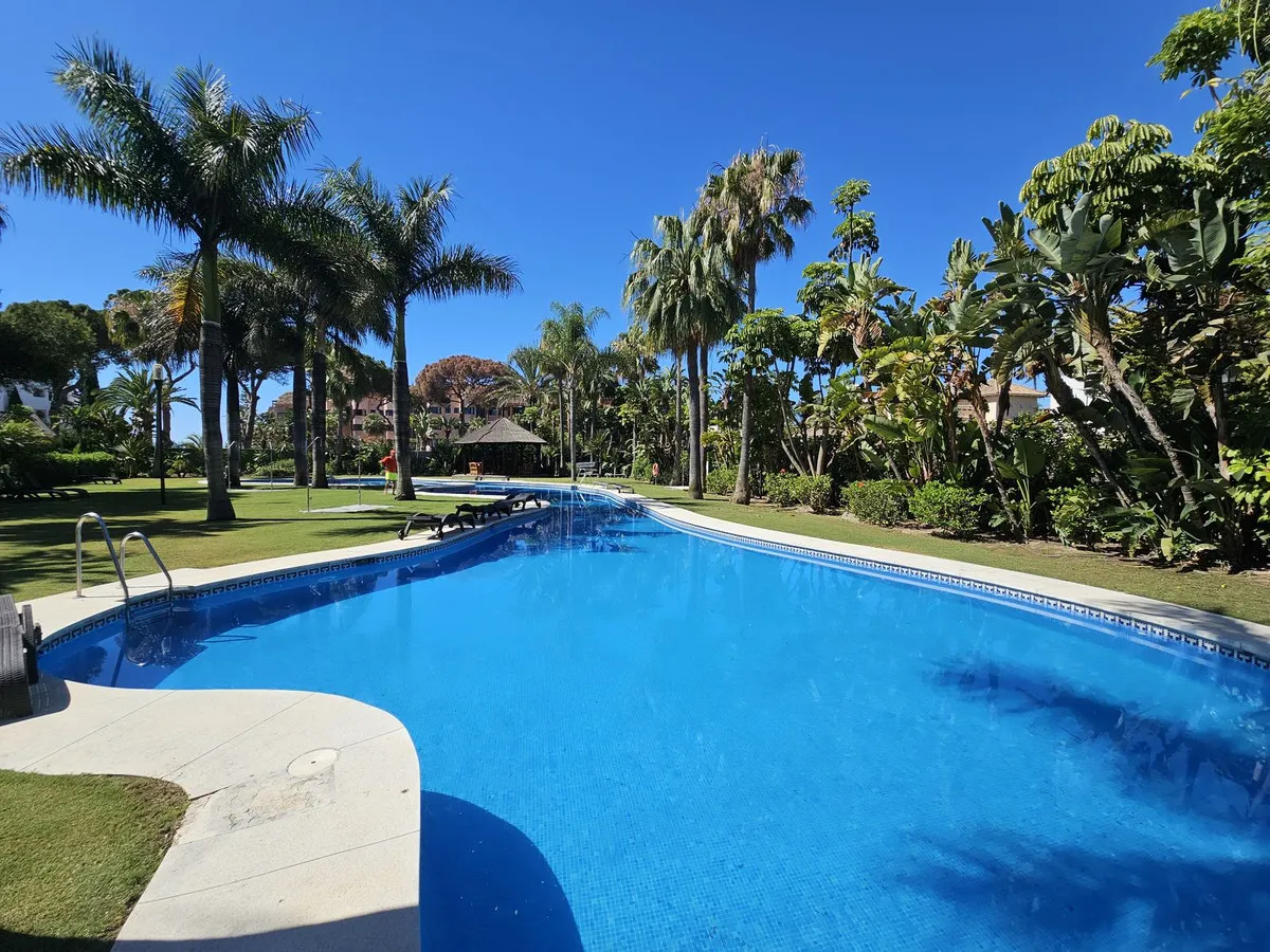 0fb40ca4-06fb-40f5-8630-50fcbd5405e0