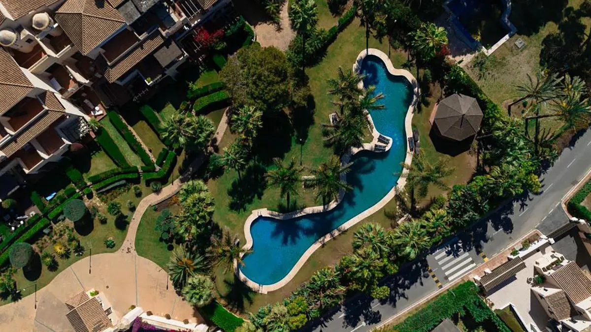 39c56f17-4eb5-4b75-a696-43c271d6fdc6